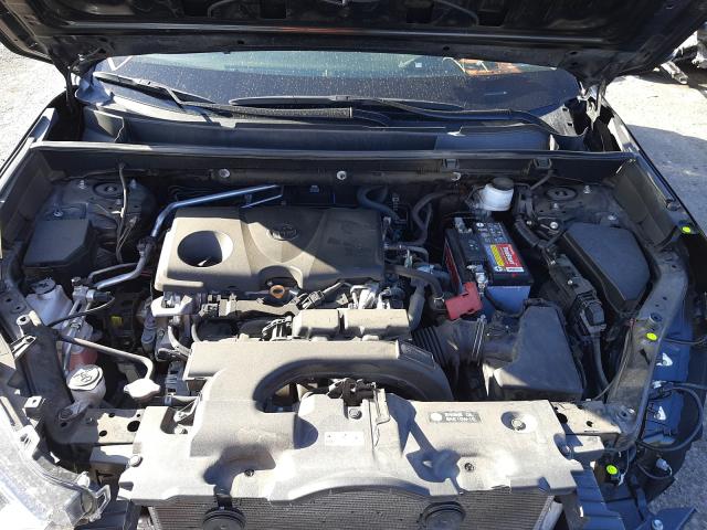 2019 TOYOTA RAV4 XLE 2T3W1RFV0KC021445
