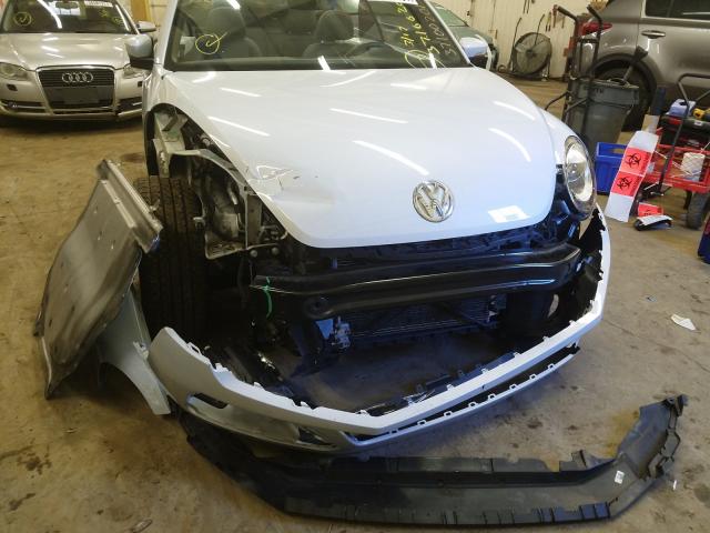 2018 VOLKSWAGEN BEETLE S 3VW5DAAT2JM516705