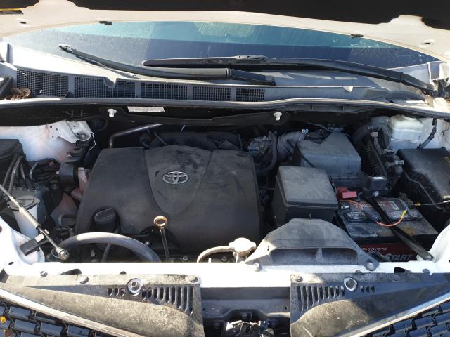 2018 TOYOTA SIENNA SE 5TDXZ3DC8JS944069