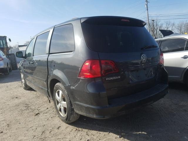 2011 VOLKSWAGEN ROUTAN SE 2V4RW3DG5BR643439