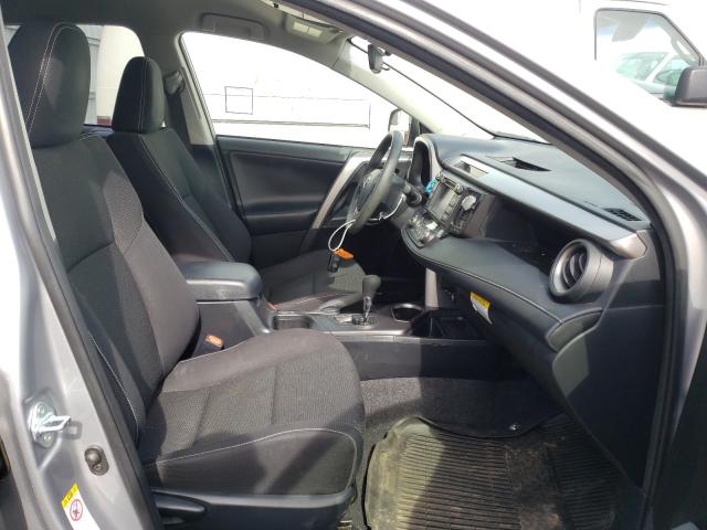 2018 TOYOTA RAV4 HV LE JTMRJREV3JD174345