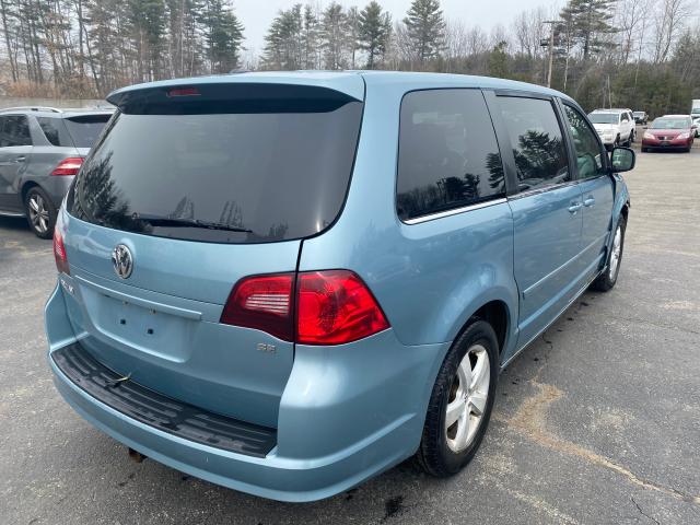 2010 VOLKSWAGEN ROUTAN SE 2V4RW3D16AR268302