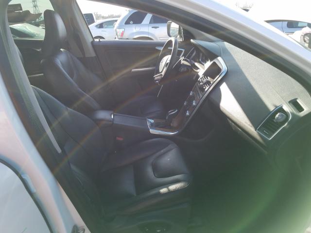 2017 VOLVO XC60 T5 IN YV440MRUXH2158499