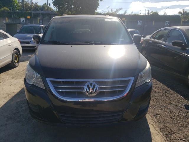 2011 VOLKSWAGEN ROUTAN SE 2V4RW3DG6BR802985