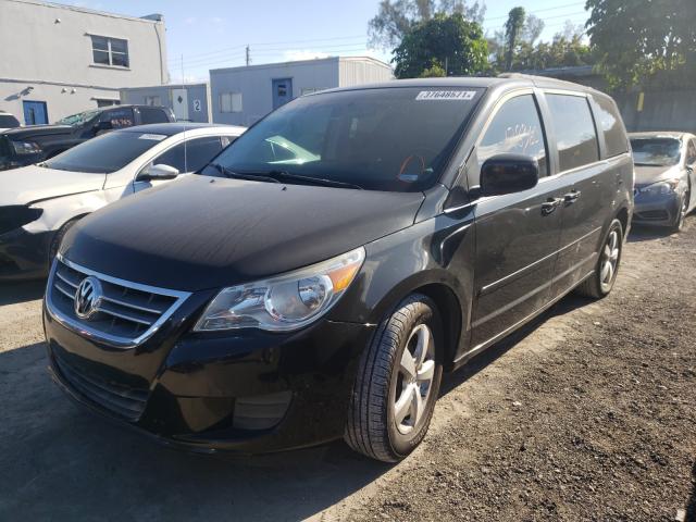 2011 VOLKSWAGEN ROUTAN SE 2V4RW3DG6BR802985