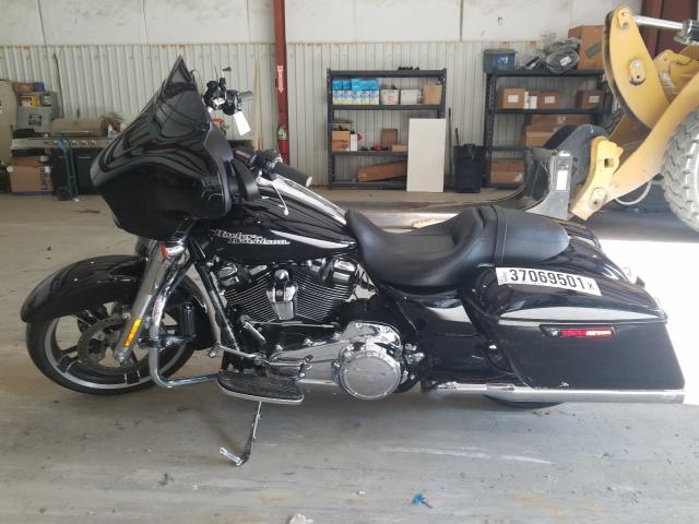 2019 HARLEY-DAVIDSON FLHX 1HD1KBC15KB679753