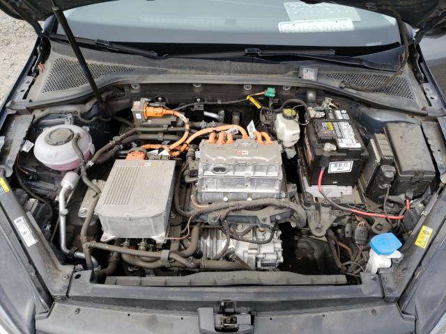 2018 VOLKSWAGEN E-GOLF LIM WVWMR7AU2JW907168