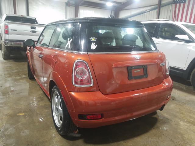 2011 MINI COOPER WMWSU3C54BT098051