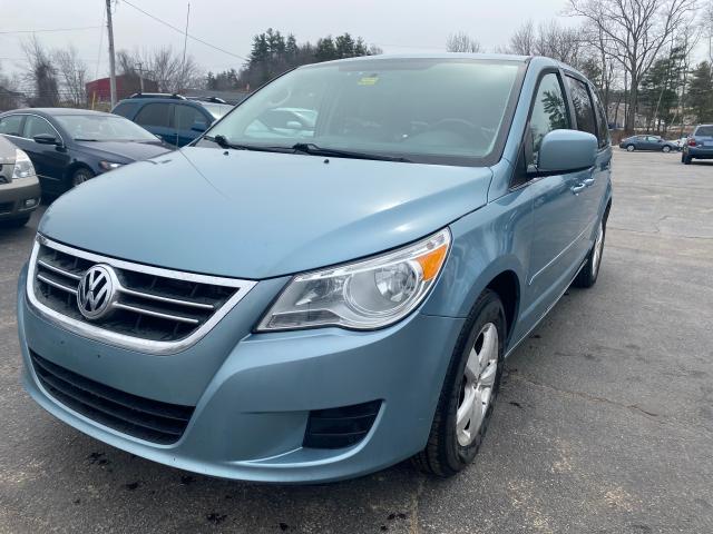 2010 VOLKSWAGEN ROUTAN SE 2V4RW3D16AR268302