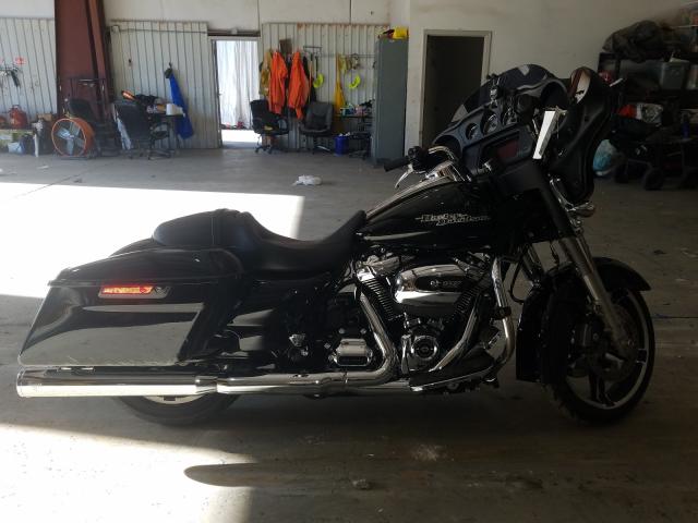 2019 HARLEY-DAVIDSON FLHX 1HD1KBC15KB679753
