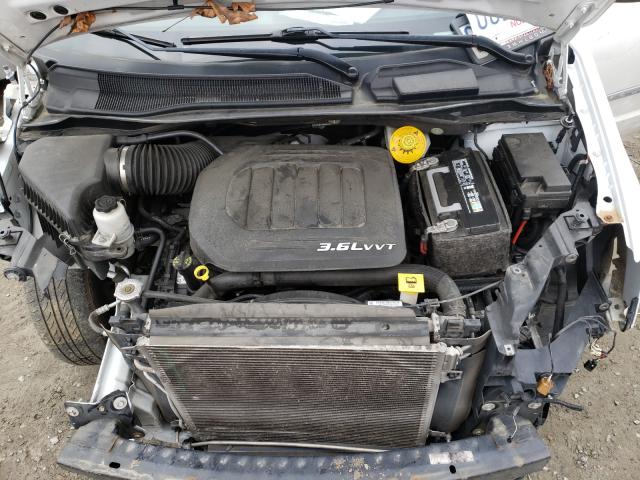 2015 CHRYSLER TOWN & COU 2C4RC1CG7FR644137