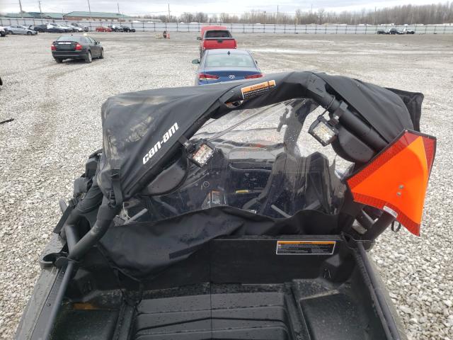 2019 CAN-AM COMMANDER 3JBKKAX21KJ001131