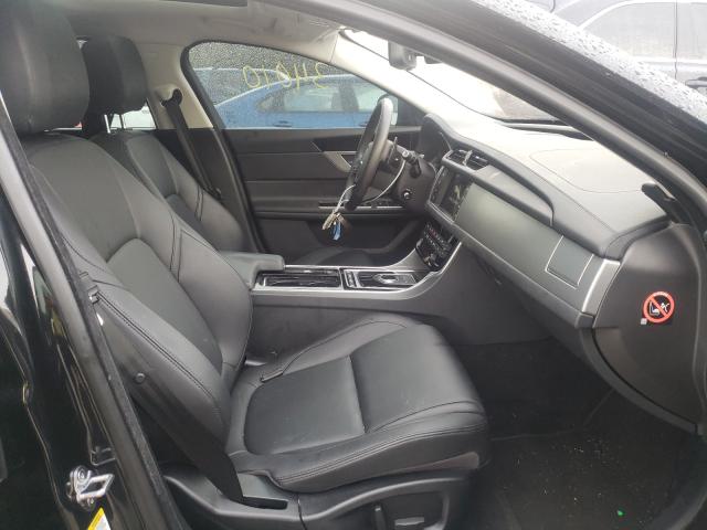 2018 JAGUAR XF PREMIUM SAJBJ4FN8JCY56339