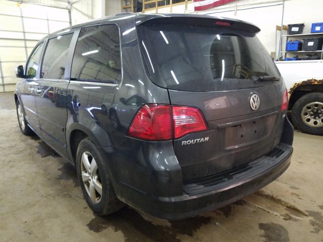 2011 VOLKSWAGEN ROUTAN 2V4RW6DG1BR645853