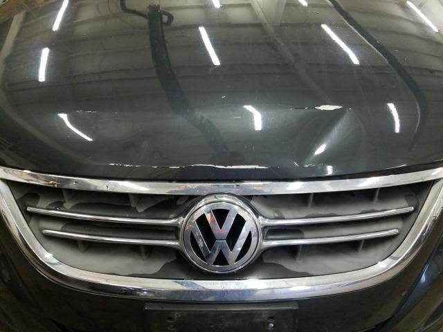 2011 VOLKSWAGEN ROUTAN 2V4RW6DG1BR645853