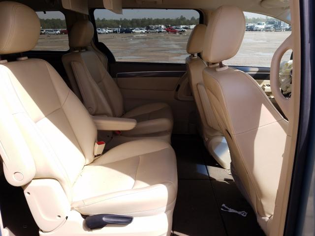 2010 VOLKSWAGEN ROUTAN SE 2V4RW3D14AR186603