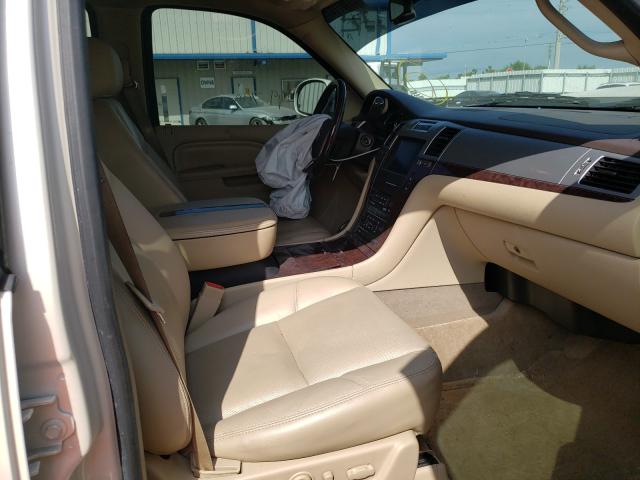 2011 CADILLAC ESCALADE 1GYS3AEF3BR388269