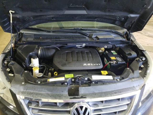 2011 VOLKSWAGEN ROUTAN 2V4RW6DG1BR645853