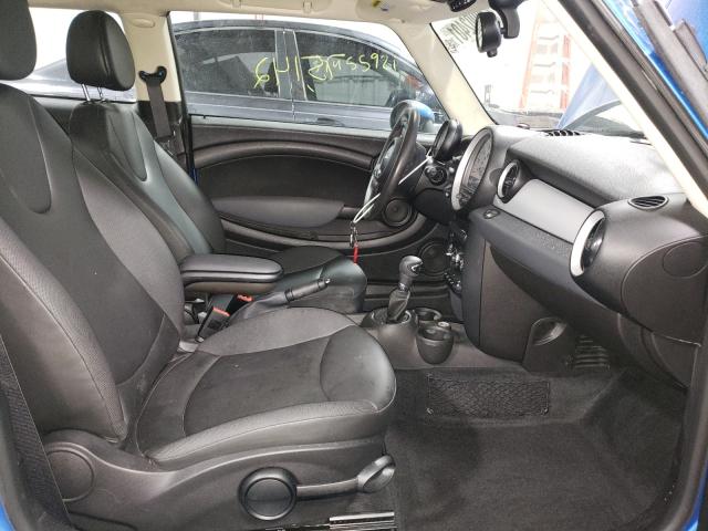 2011 MINI COOPER WMWSU3C52BT251574