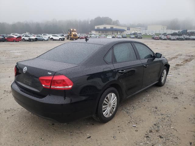2015 VOLKSWAGEN PASSAT S 1VWAT7A30FC067571