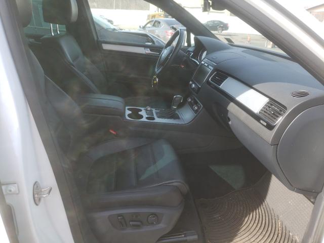 2017 VOLKSWAGEN TOUAREG WO WVGRF7BP3HD000678