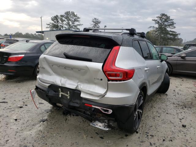 2019 VOLVO XC40 T4 YV4162UM6K2091971