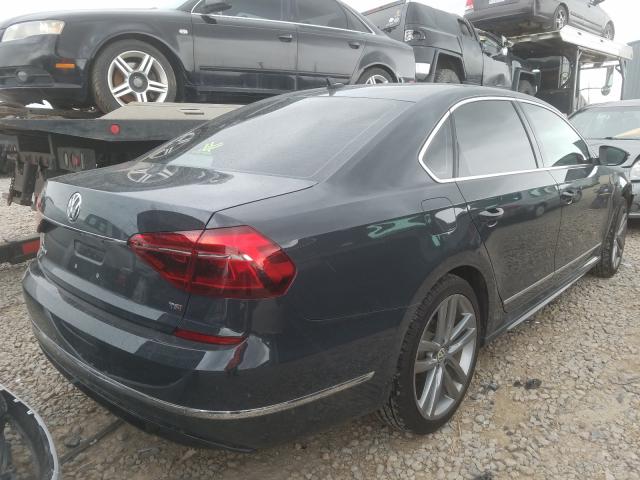 2017 VOLKSWAGEN PASSAT R-L 1VWDT7A32HC048441