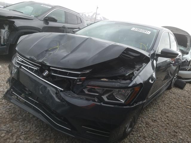 2017 VOLKSWAGEN PASSAT R-L 1VWDT7A32HC048441