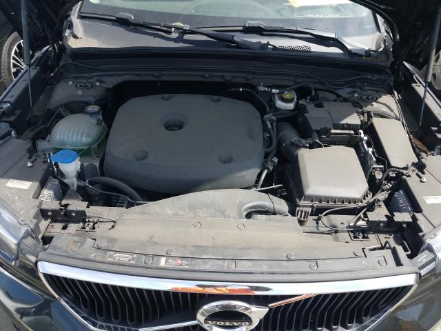 2019 VOLVO XC40 T5 MO YV4162UK2K2053989