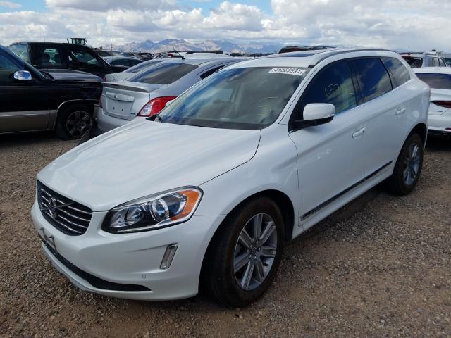 2017 VOLVO XC60 T5 IN YV440MRUXH2158499