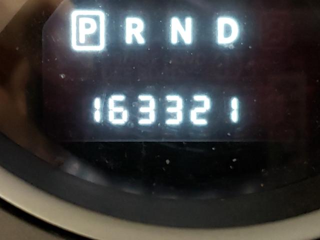 2011 VOLKSWAGEN ROUTAN SE 2V4RW3DG2BR621799