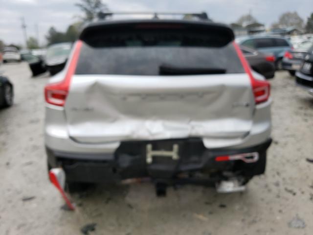 2019 VOLVO XC40 T4 YV4162UM6K2091971