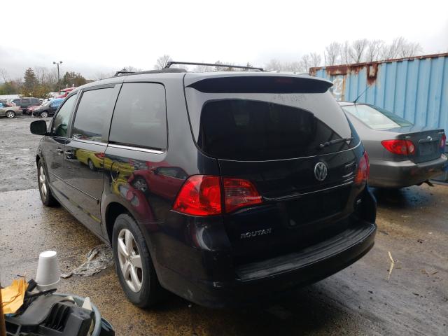 2011 VOLKSWAGEN ROUTAN SEL 2V4RW5DG4BR728283