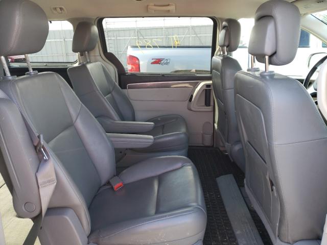 2010 VOLKSWAGEN ROUTAN SE 2V4RW3D13AR324826