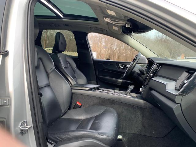 2019 VOLVO XC60 T5 LYV102RK4KB214290