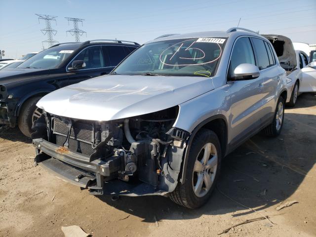 2010 VOLKSWAGEN TIGUAN SE WVGBV7AXXAW531005