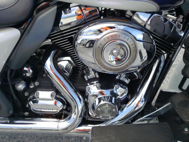 2010 HARLEY-DAVIDSON FLHTCU 1HD1FC415AB666671