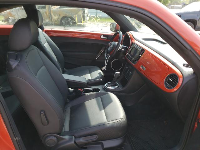 2016 VOLKSWAGEN BEETLE SE 3VWJ07AT5GM619171