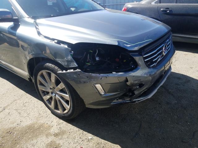 2017 VOLVO XC60 T5 IN YV440MDU1H2223540