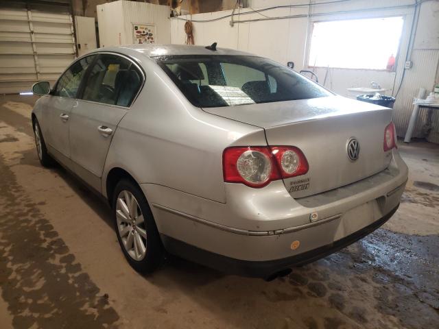 2010 VOLKSWAGEN PASSAT KOM WVWJM7AN9AE080608
