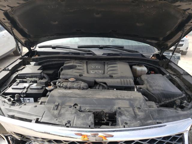 2016 INFINITI QX80 JN8AZ2NE7G9121757