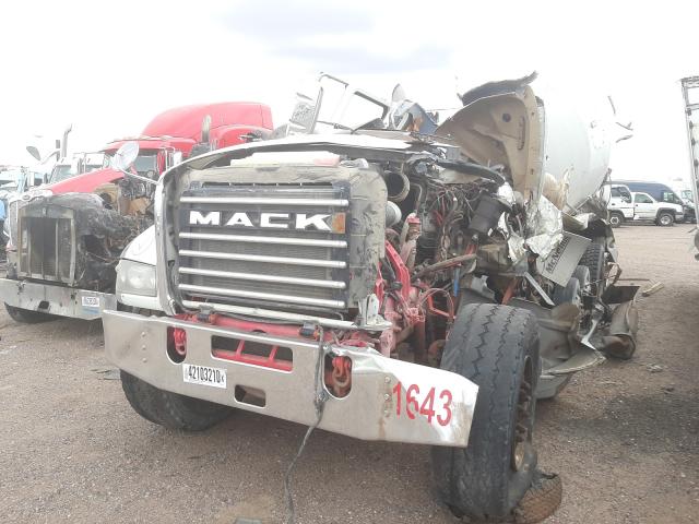 1M2AX04C6GM027920 Mack 700 Gu700 2016. Фото: 1