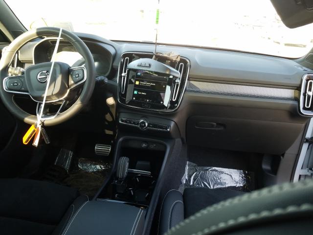 2021 VOLVO XC40 RECHA YV4ED3UR8M2450457