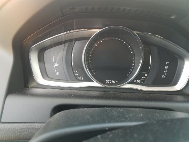 2017 VOLVO XC60 T5 IN YV440MDU1H2223540