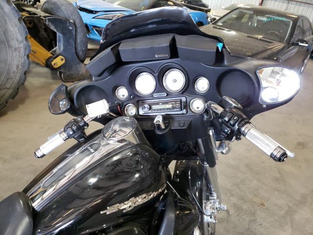 2006 HARLEY-DAVIDSON FLHXI 1HD1KBW136Y656826