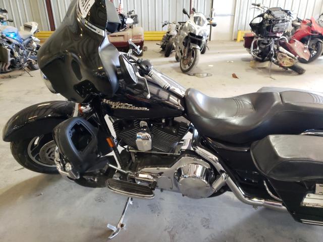 2006 HARLEY-DAVIDSON FLHXI 1HD1KBW136Y656826