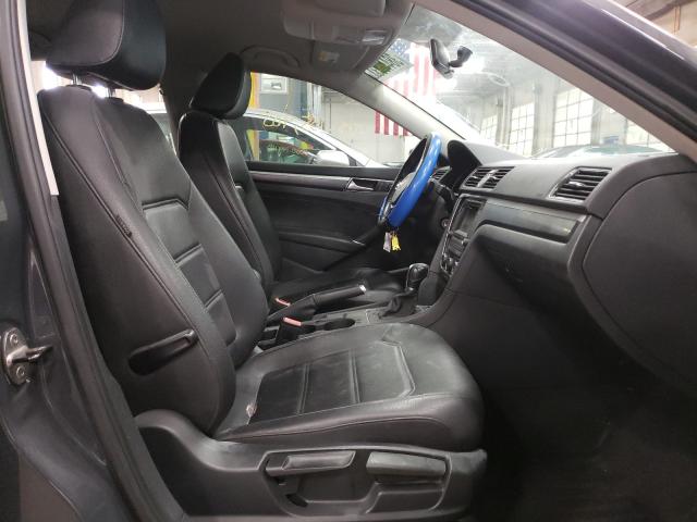 2016 VOLKSWAGEN PASSAT 4D 1VWAT7A36GC045768