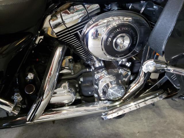 2006 HARLEY-DAVIDSON FLHXI 1HD1KBW136Y656826