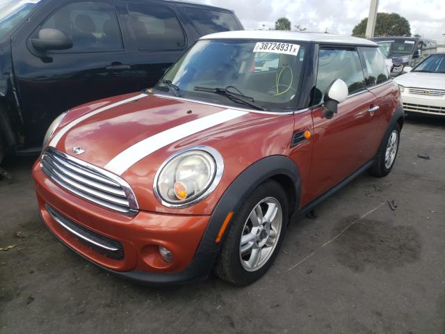 2011 MINI COOPER WMWSU3C55BTX95776