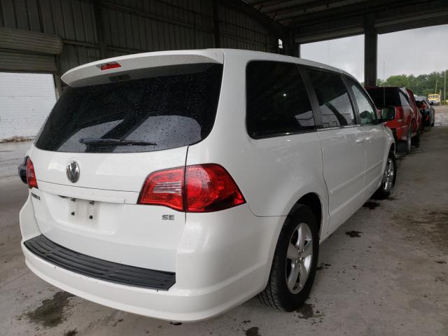 2010 VOLKSWAGEN ROUTAN SE 2V4RW3D14AR348424
